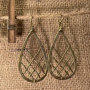 Dhokra Teardrop earrings 💚
